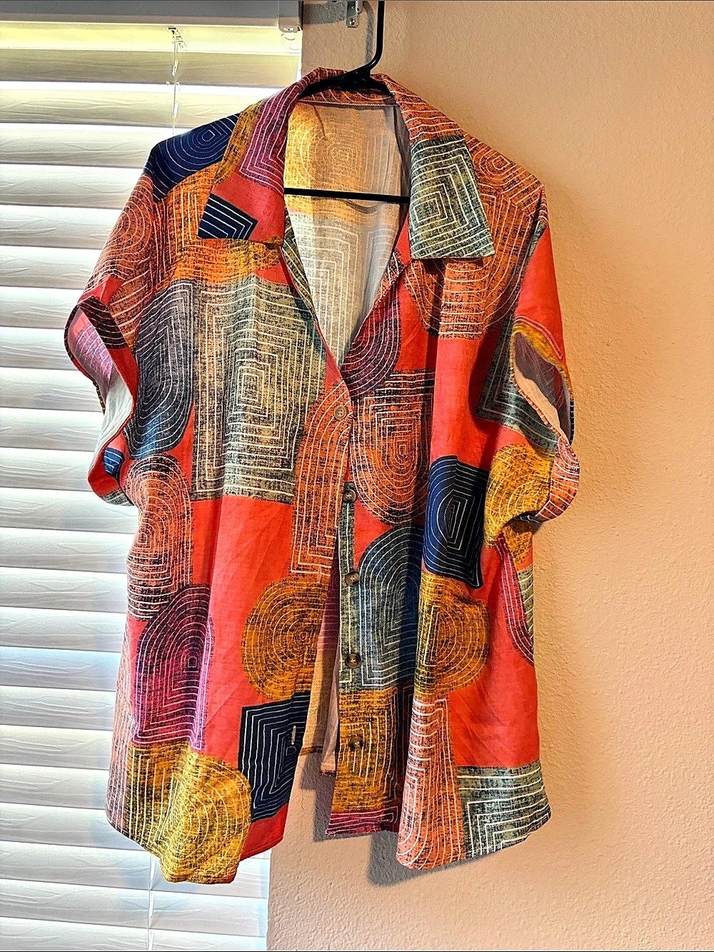 Women's Geometric Button Down Shirt 4XL Like New